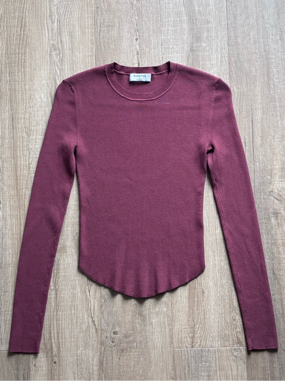 Babaton Tisch Longsleeve Top in Burgundy